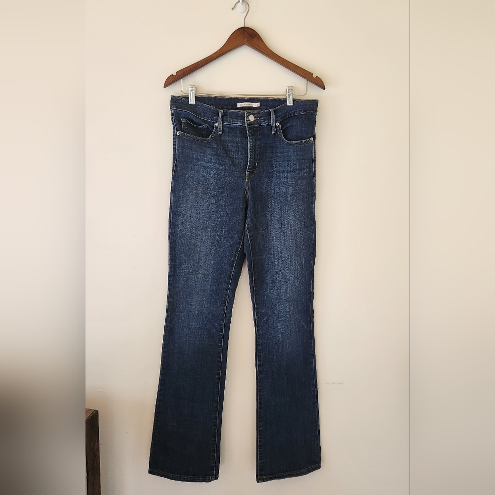 Women's Levi Stretch Jean 315 Shaping Bootcut Medium/Dark Wash W31 L34